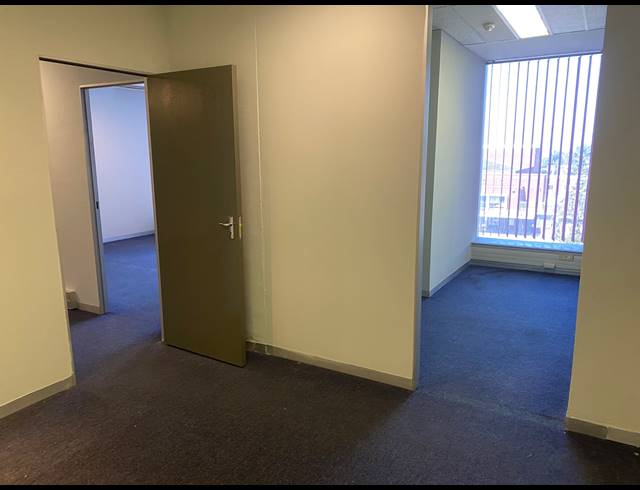 68M² OFFICE TO LET IN PINETOWN CENTRAL